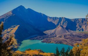 10 Wisata Alam di Indonesia yang Belum Banyak Orang Ketahui